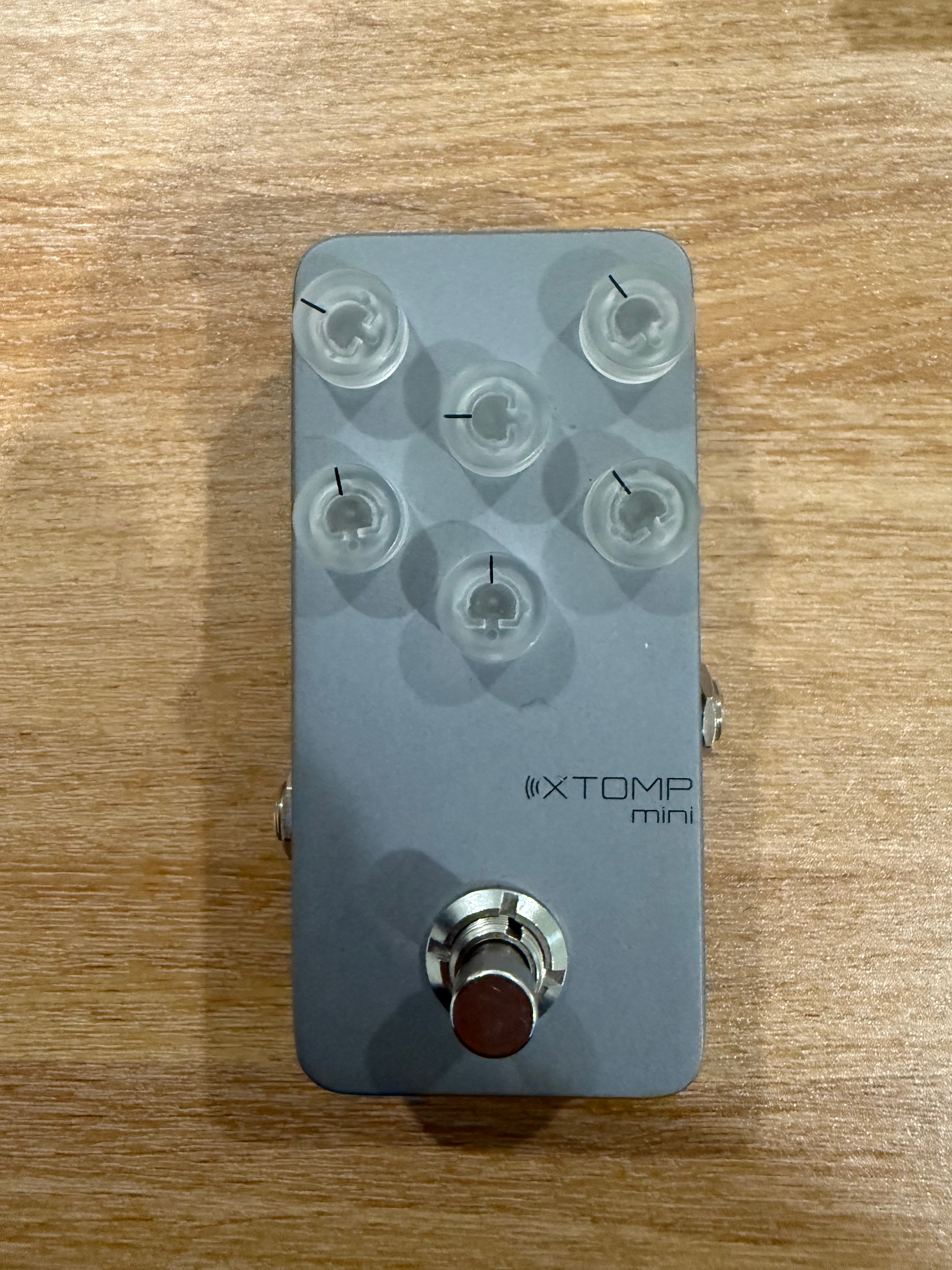 Hotone XTOMP Mini Bluetooth Modeling Effects Pedal