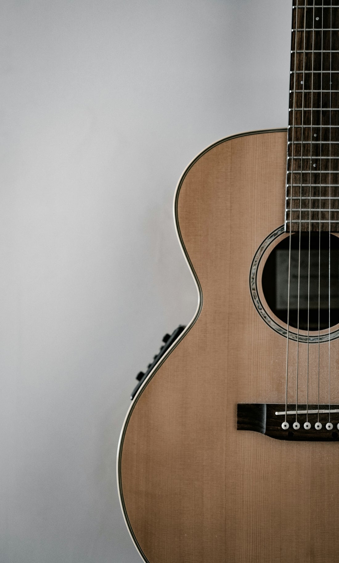 brown guitar