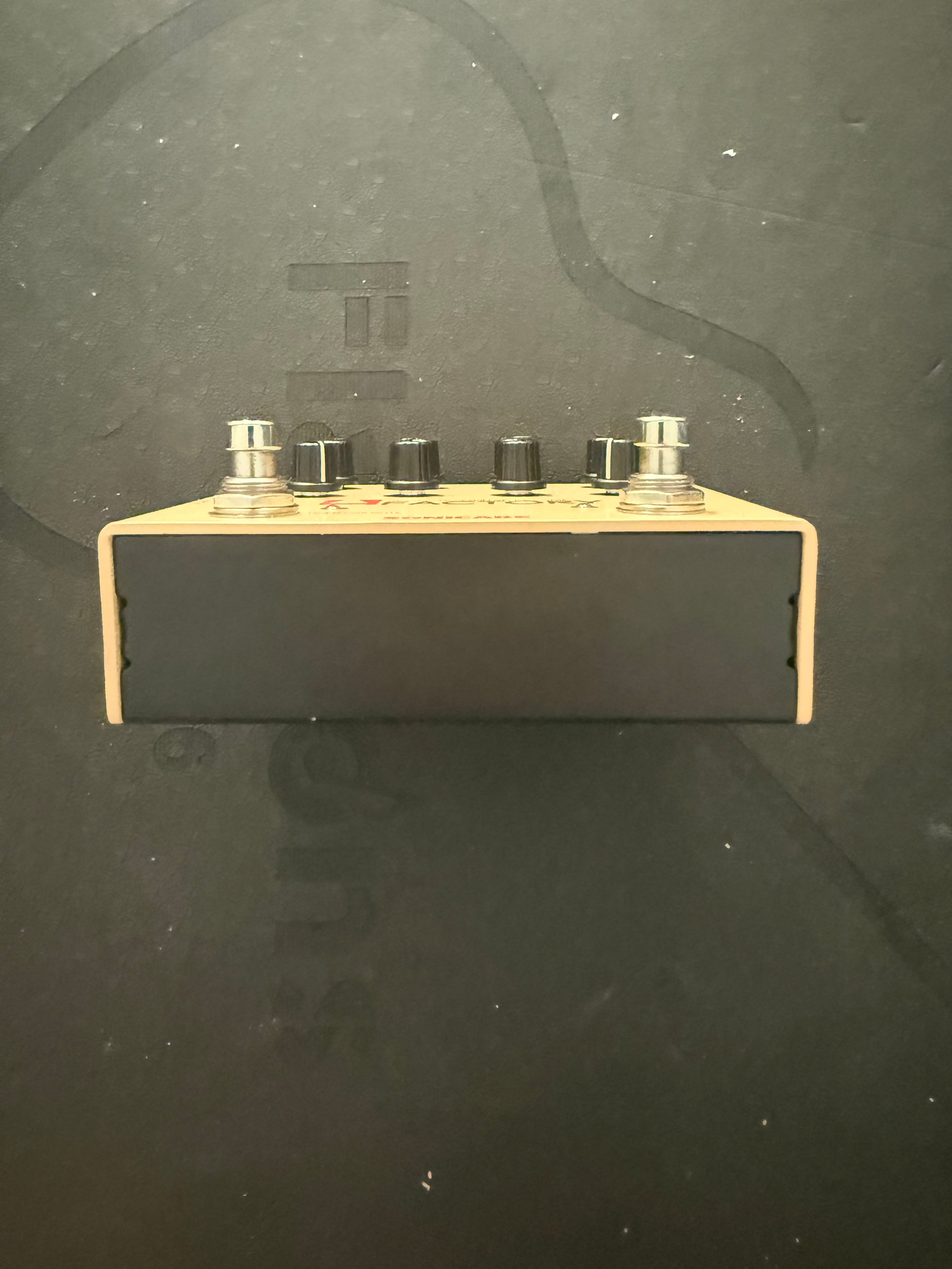 Sonicake A Factory Acoustic Guitar Preamp Used