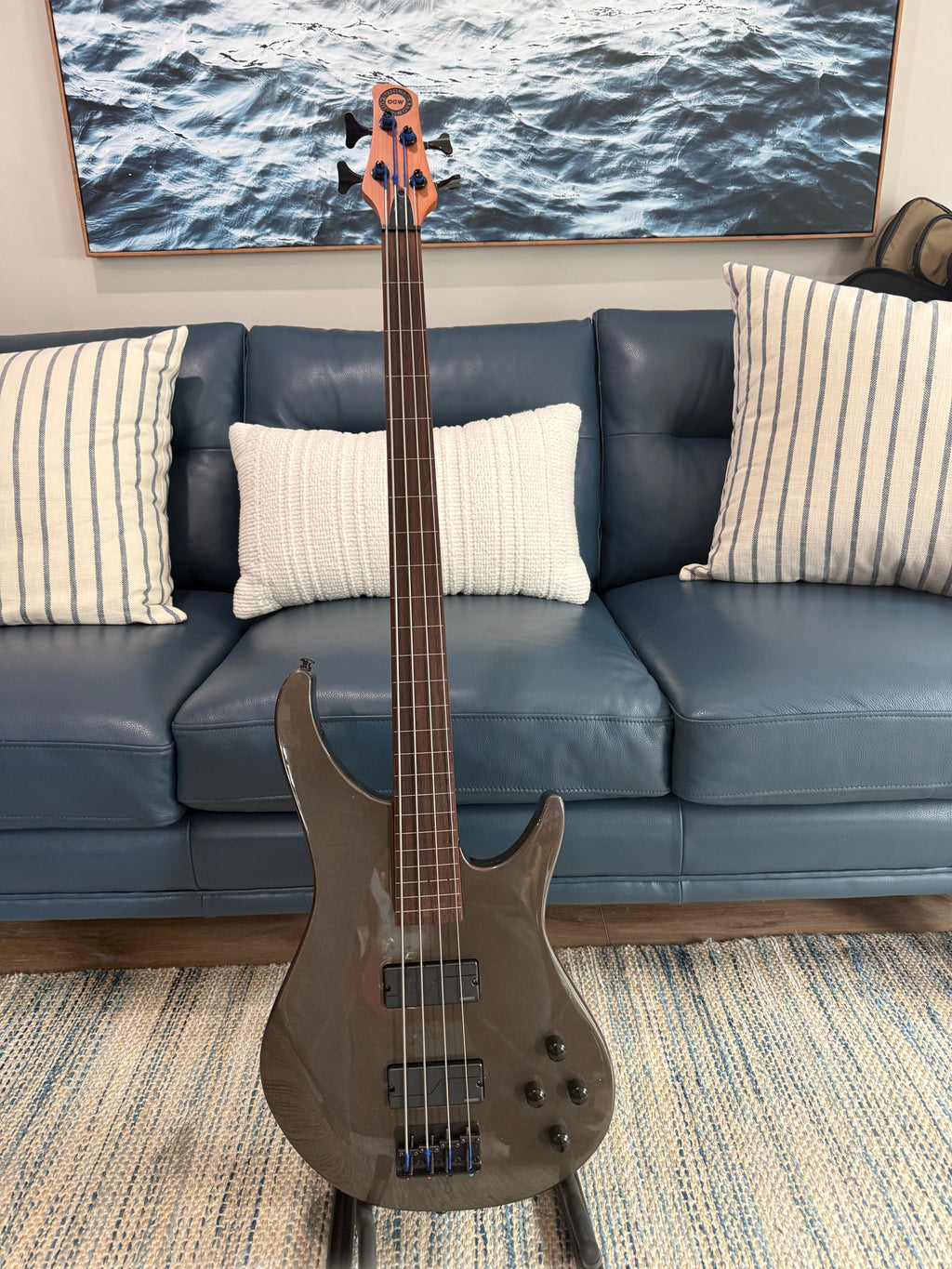 Breaker Bass Ozona Guitar Works Custom Fretless