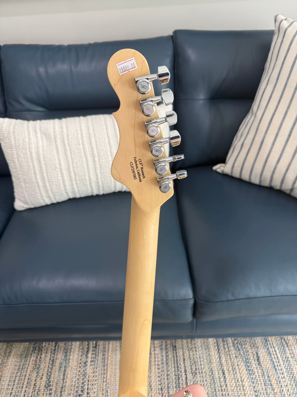 G&L Fullerton Deluxe Doheny Electric Guitar - Shell Pink