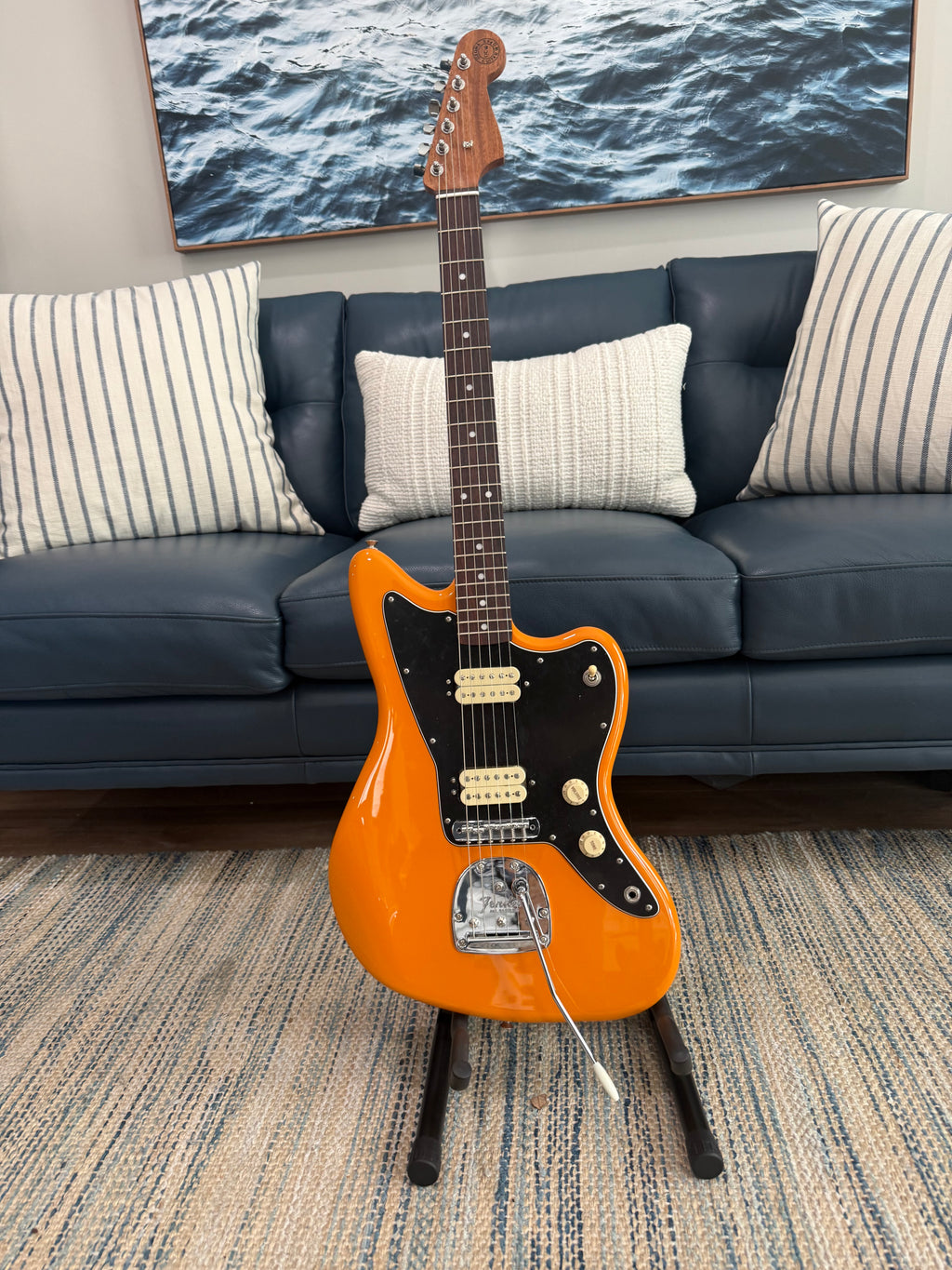 Jazzmaster Capri Orange personnalisée par Ozona Guitar Works