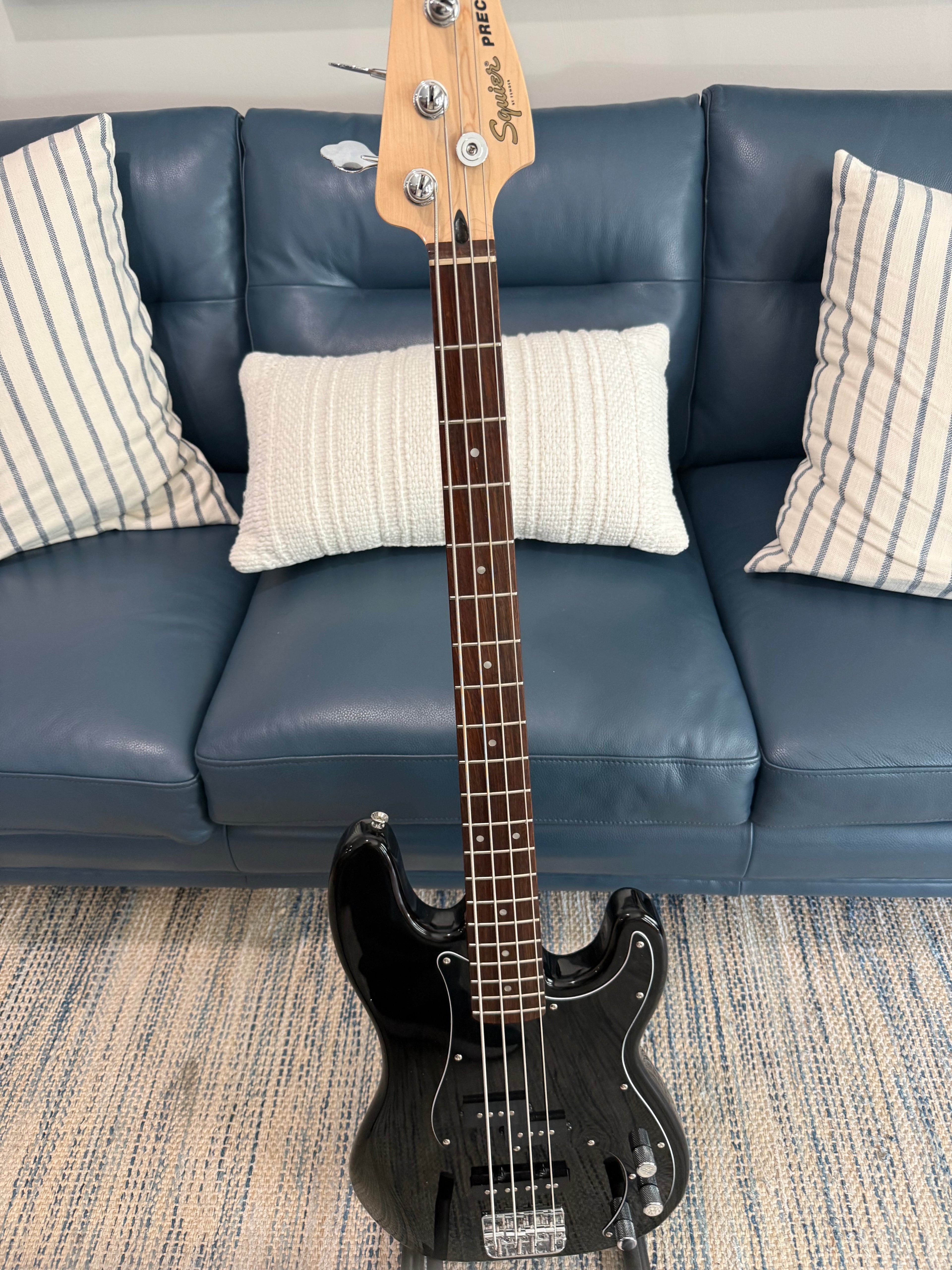 Squire PJ Bass 2022