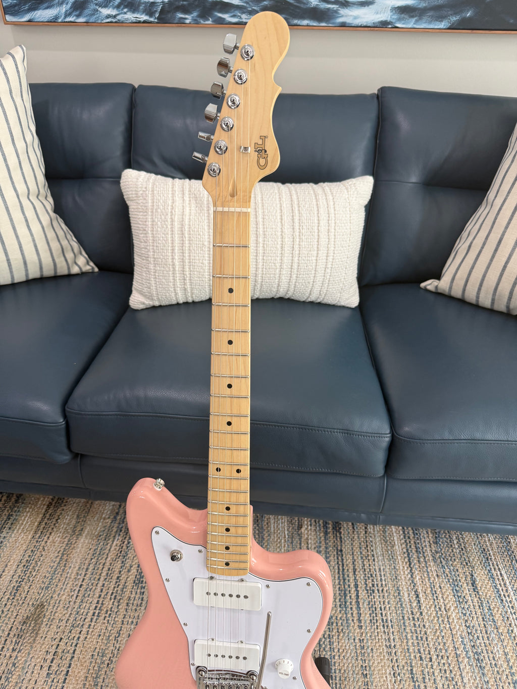 G&L Fullerton Deluxe Doheny Electric Guitar - Shell Pink