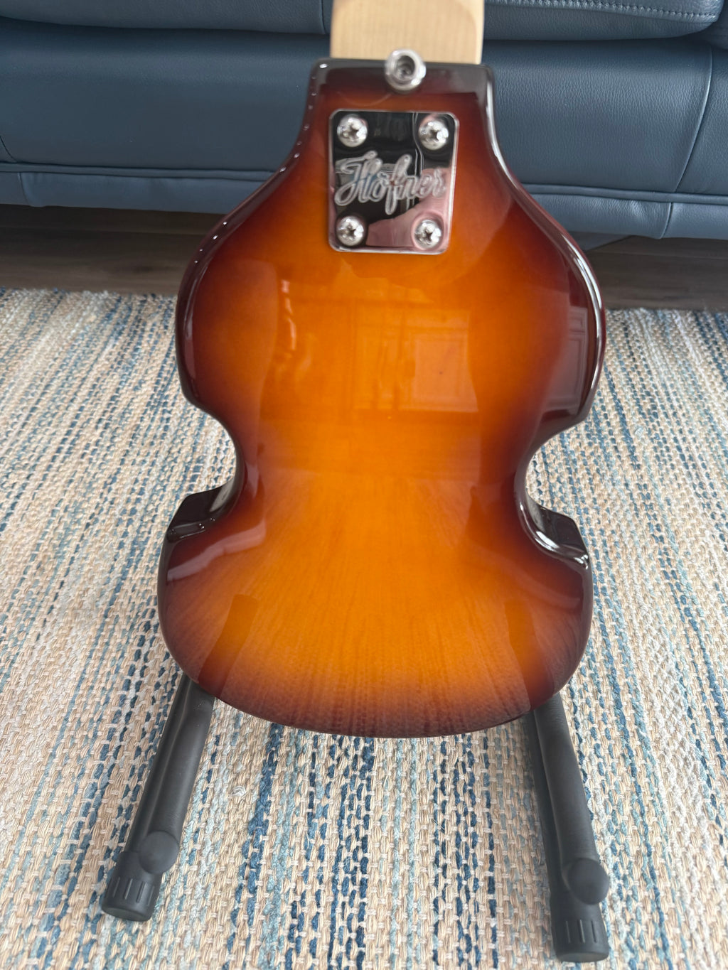 Hofner Contemporary Shorty Violin Bass Used