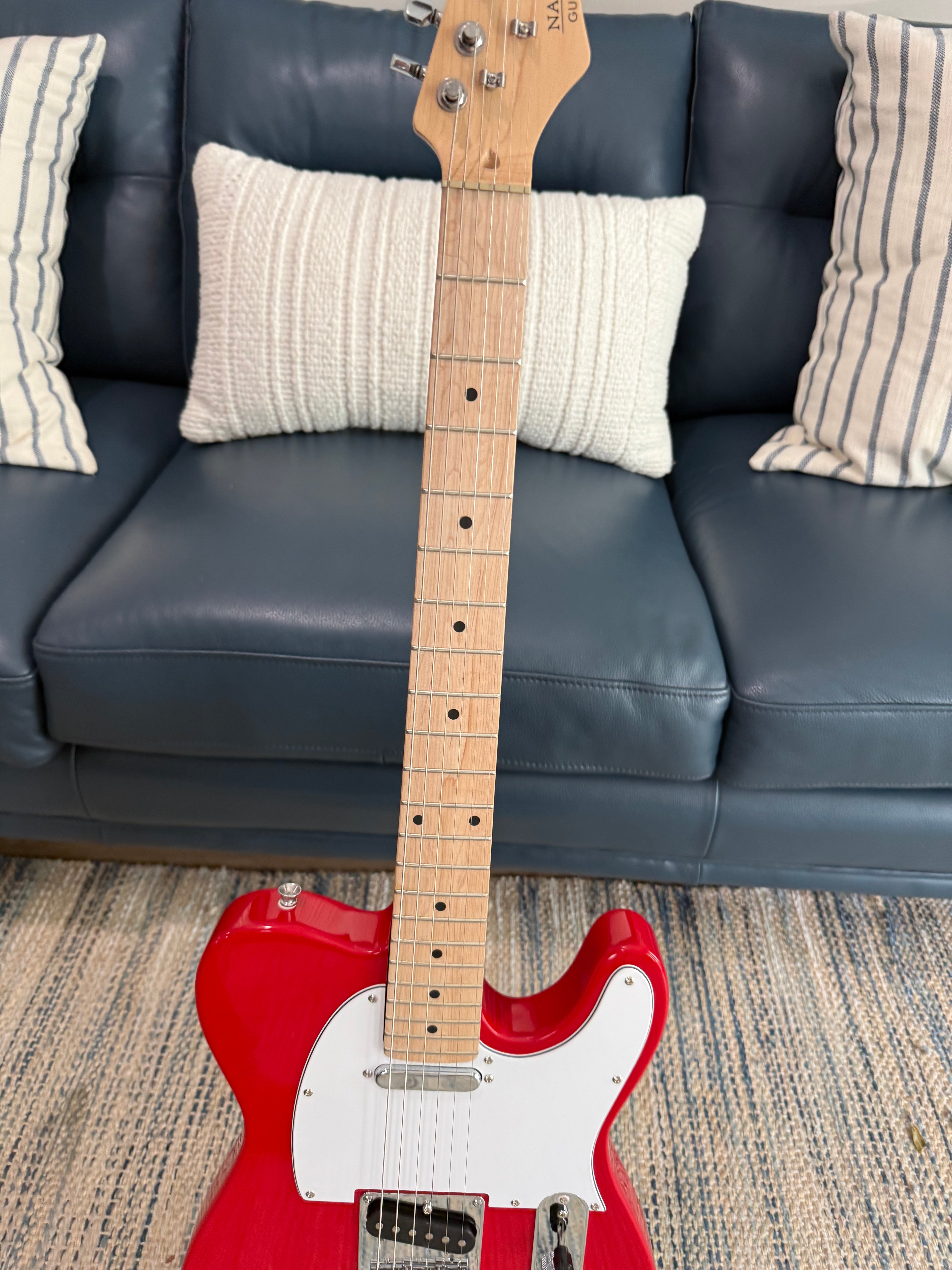 Nashville Guitar Works 120IV T-Style en marfil