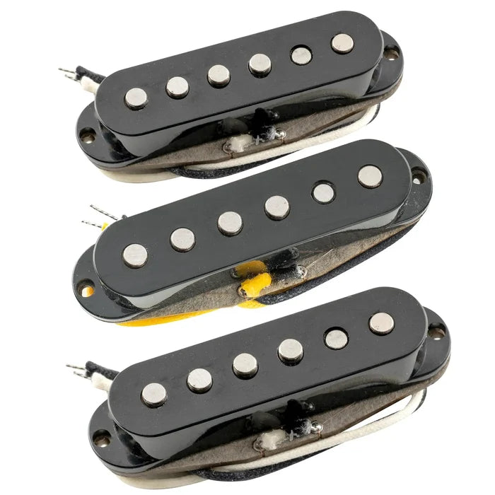 Musiclily Pro ST-60S Staggered Alnico 5 Single Coil Neck Middle Bridge Pickups Set 5.6K for Strat Style Electric Guitar Black