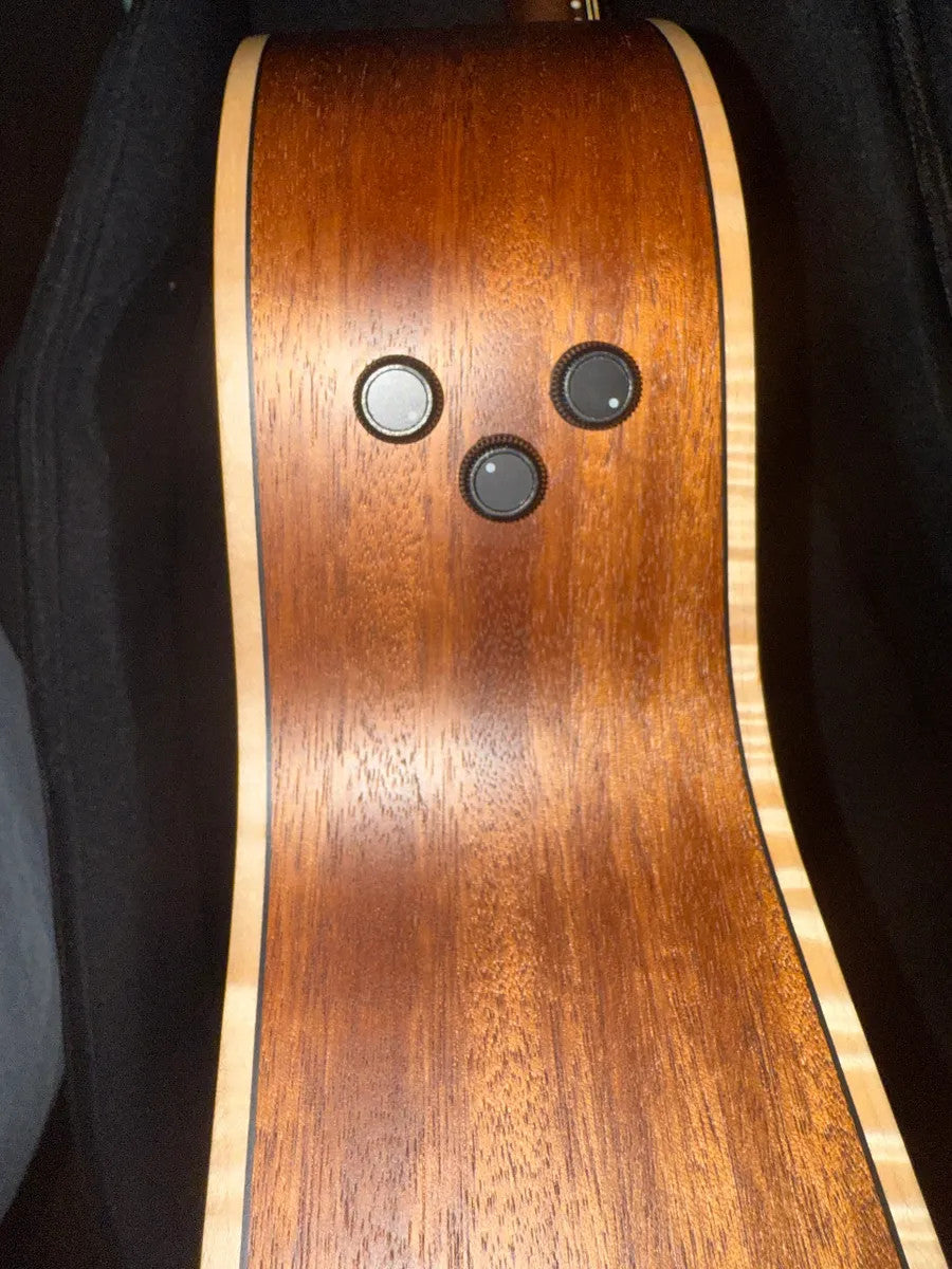 Used Fender Newporter Special Acoustic Electric Guitar with case, showcasing its great condition and unique design.